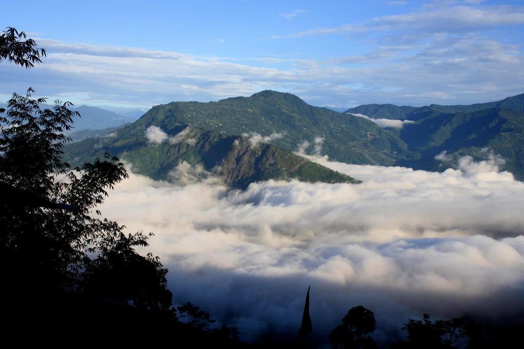 Shikher Hotel Kalimpong Exterior foto